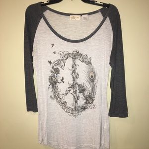 Women’s graphic tee